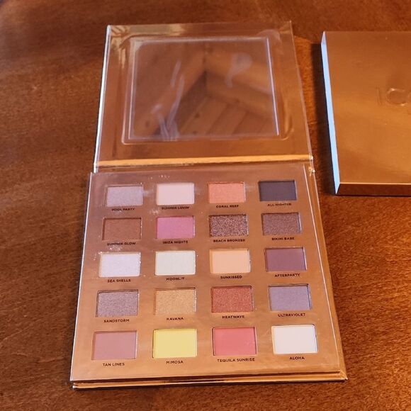 ICONIC 20 Eyeshadow Palette Gold Browns Pinks Matte & Metallic Sunset To Sunrise - Picture 3 of 7